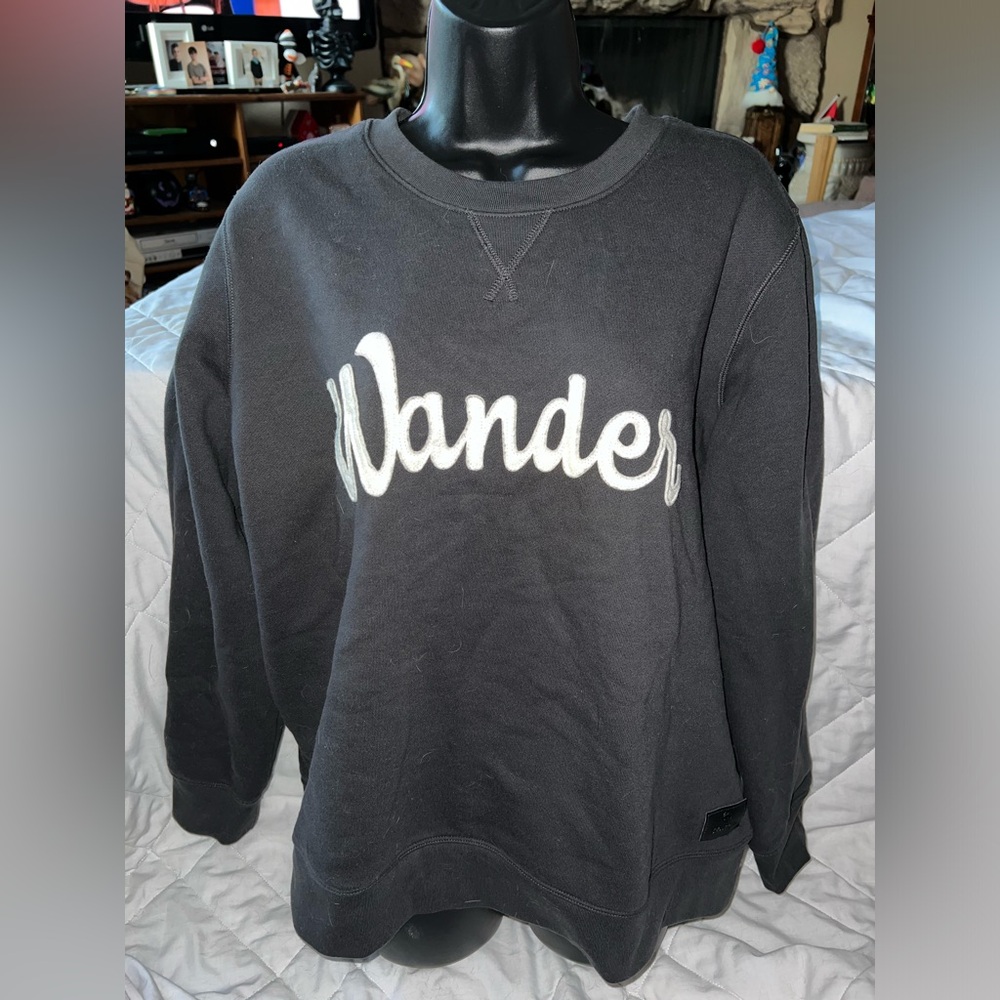Wind River Wander Crew Neck Sweatshirt